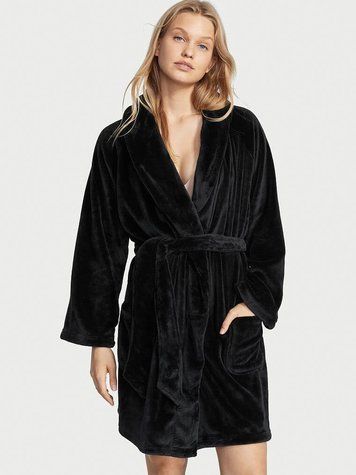 Халат Cozy Plush Robe Victoria's Secret