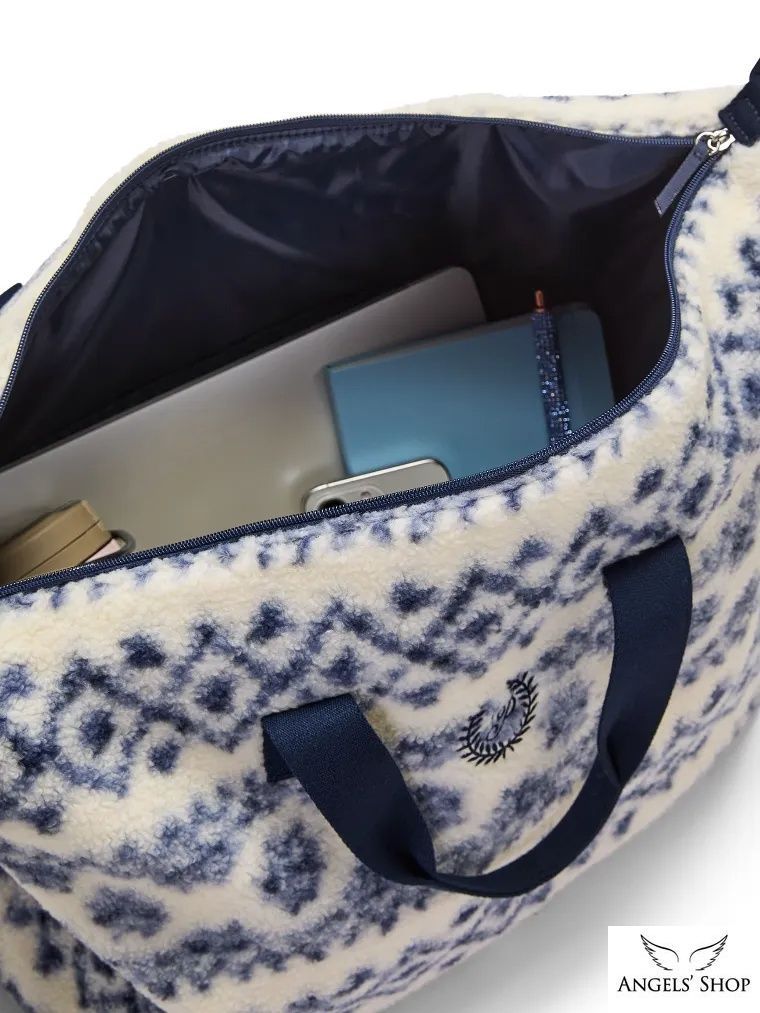 Сумка Cozy Plush Weekender Bag Victoria's Secret PINK