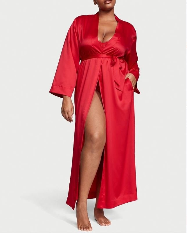 Красный атласный халат Victoria's Secret Very Sexy Long Satin Kimono Robe