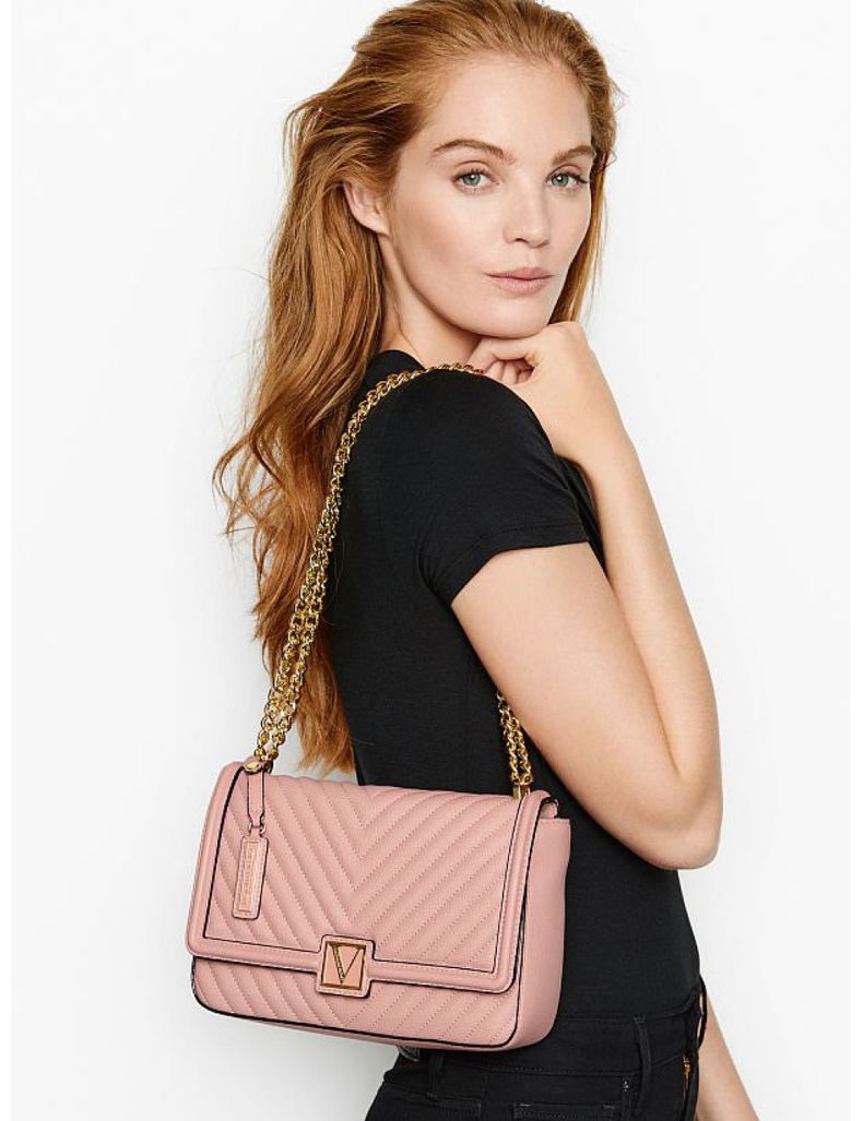 Бежевая сумка Victoria’s Secret The Victoria Medium Shoulder Bag