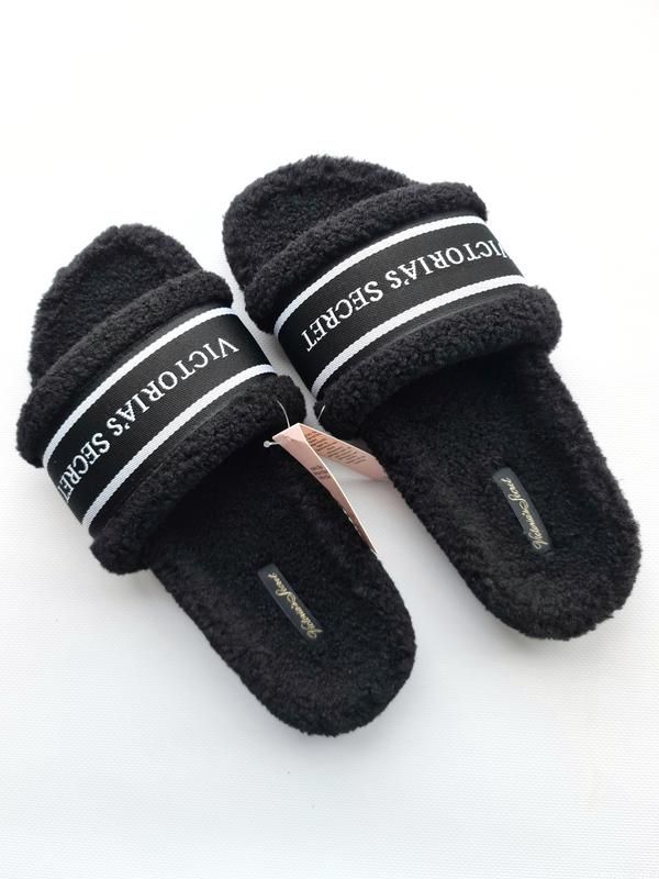 Чорні домашні тапочки з логотипом Victoria’s Secret Logo Black Slippers, M