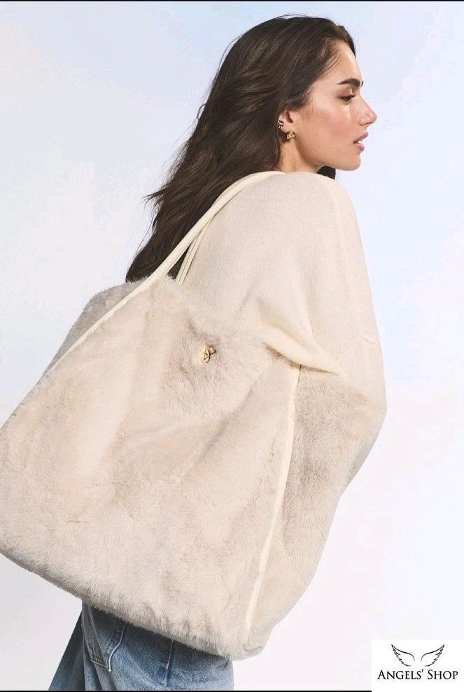 Плюшева сумка Victoria&rsquo;s Secret Luxe Cream Faux Fur Tote