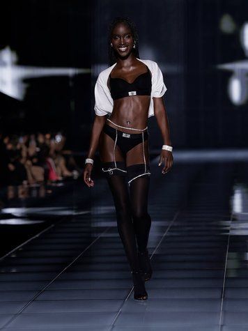 Трусики‑стрінги Victoria's Secret Logo Cotton Shine Patch Thong Panty, S