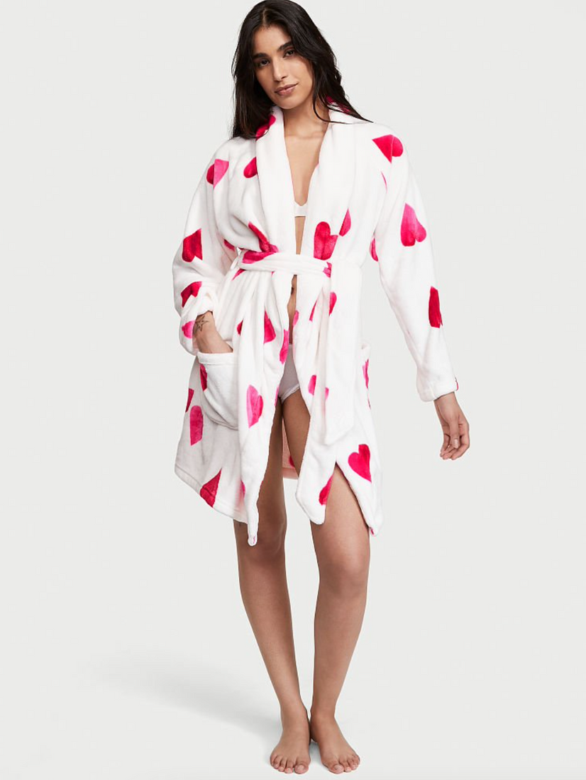 Плюшевый халат с сердечками Victoria's Secret Logo Short Cozy Robe, XS\S