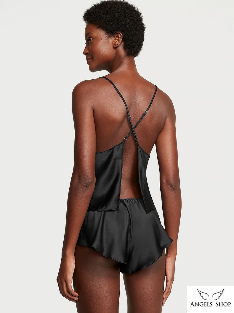 Сатиновая пижама Satin Open-Back Cami & Shorts Set Victoria's Secret