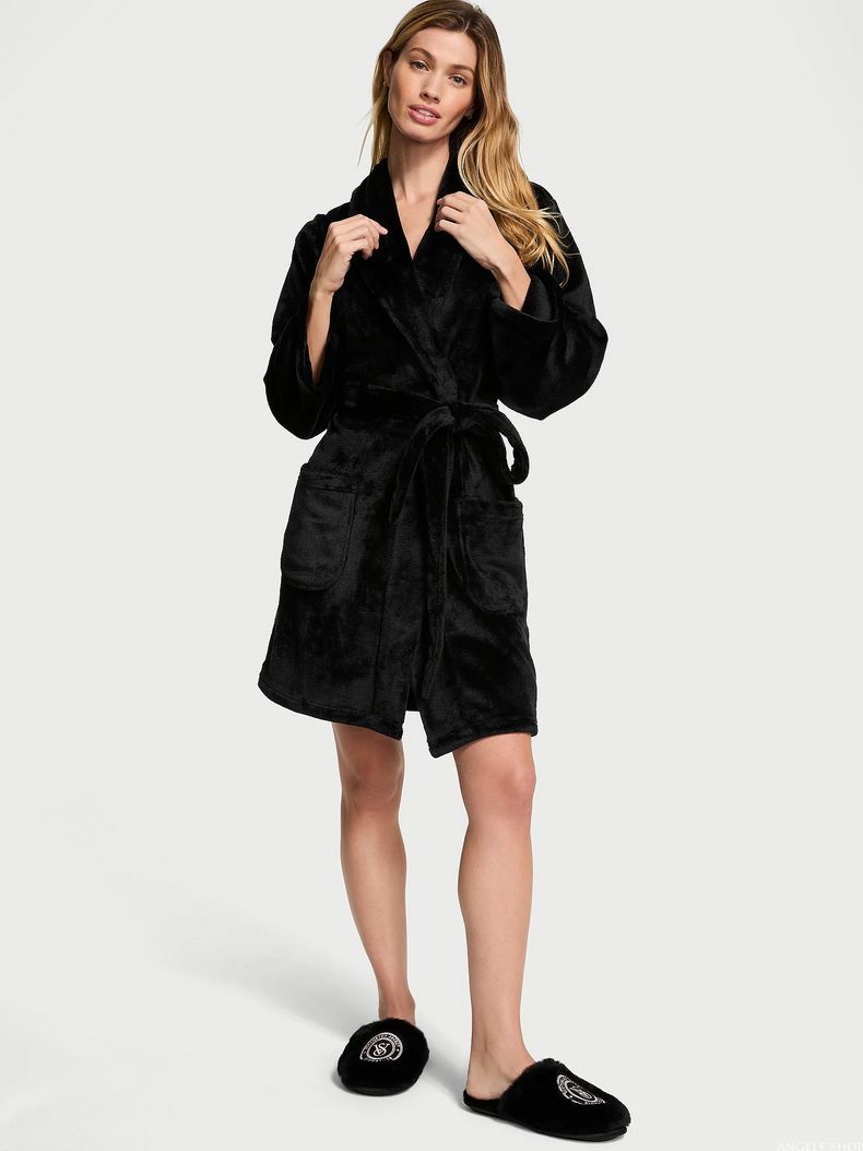 Черный плюшевый халат Victoria's Secret Short Cozy Robe, XS\S