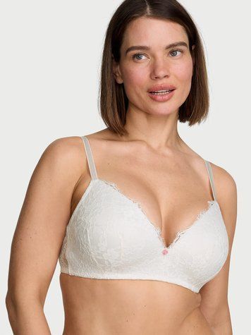 Бюстгальтер Lace Wireless Push-Up Bra Victoria&rsquo;s Secret